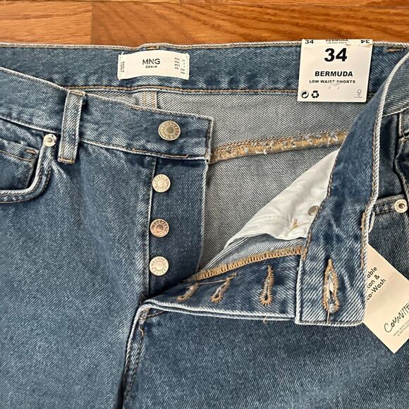 MNG Denim Bermuda Shorts Womens Size 2 Medium Blue Bleached 100% Cotton Casual - Picture 3 of 11